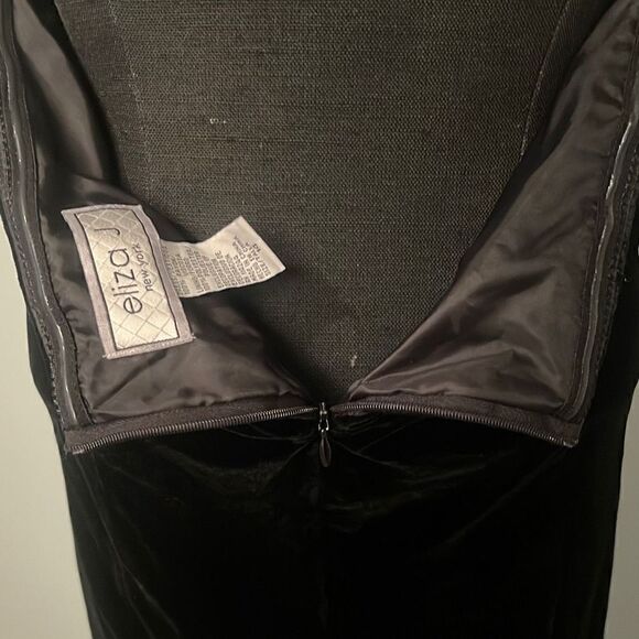 Eliza J New York Women's Black Low Back Embellished Velvet Halter Evening Dress - Picture 7 of 9